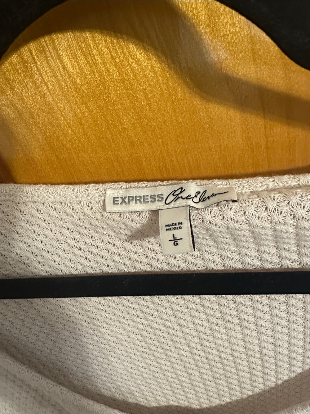Express Top - Picture 2 of 3